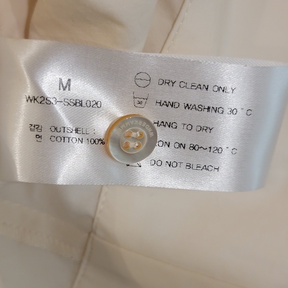 WNDERKAMMER Shirring Slit Blouse Size Medium Cream Korean Designer NWT NEW $270 - Picture 8 of 10